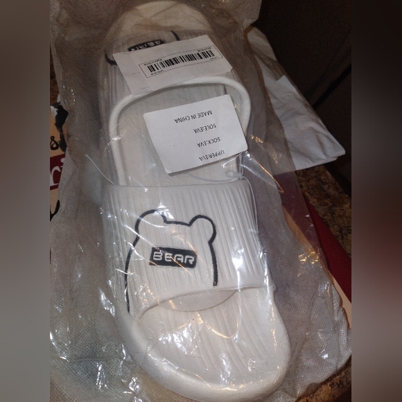 Cute bear sandals 🐻 🤍 - Picture 9 of 9